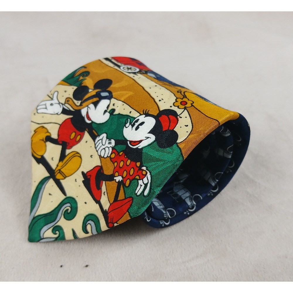 Mickey Unlimited 4x56 Mickey & Minnie Automobile Theme Polyester